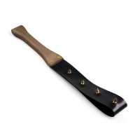 Шлепалка с шипами и деревянной ручкой Art of Sex - BDSM Strong, натуральная кожа