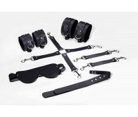 Набор Feral Feelings BDSM Kit 5 Black, наручники, поножи, коннектор, маска, паддл